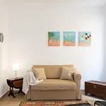 C92 - Rustic Two Bedrooms Apartment With Terrace