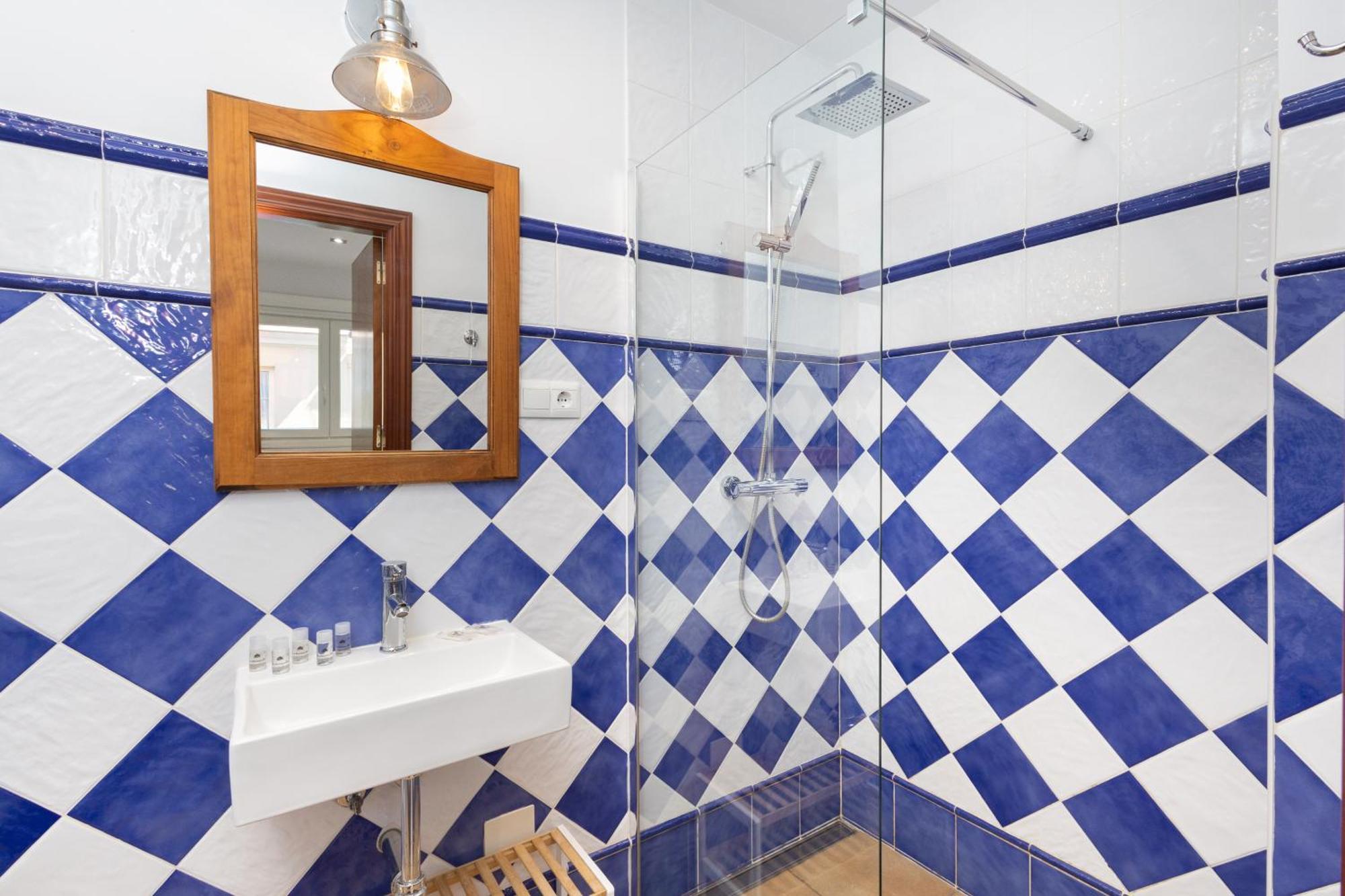 Apartament C92 - Rustic Two Bedrooms With Terrace *